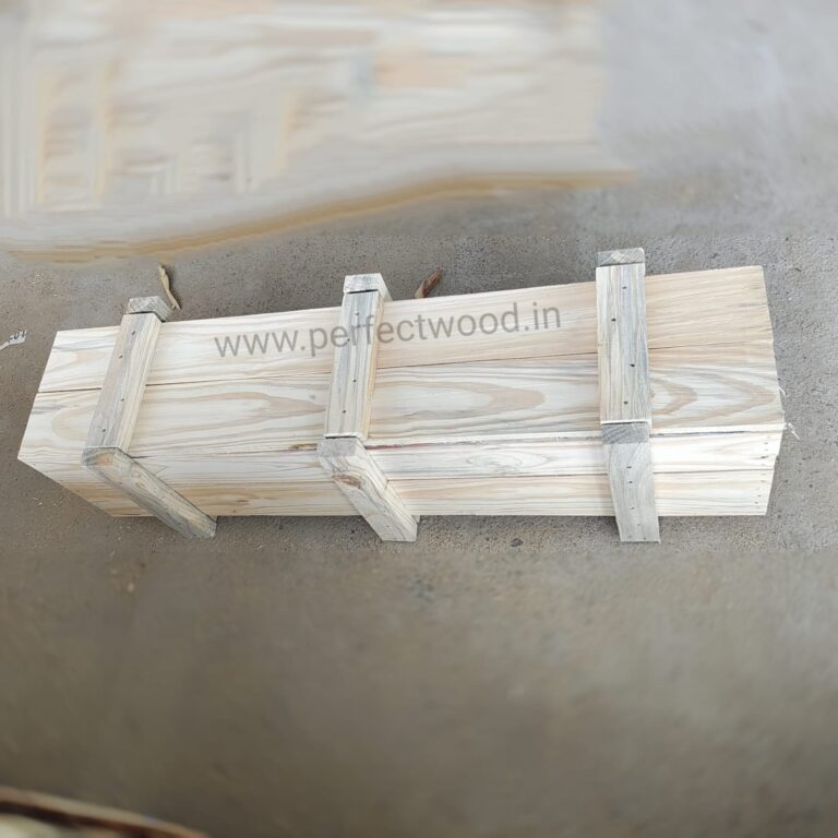 Pinewood box export packing