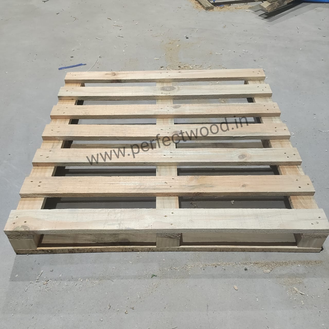 Wooden Pallet and Pinewood Pallet Supplier in Ahmedabad