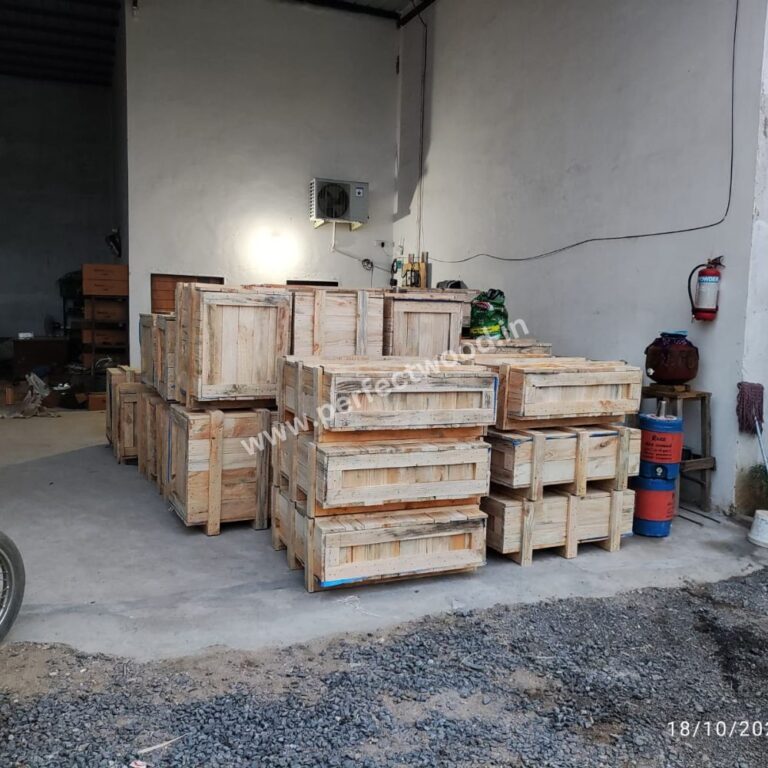 Pinewood Box for Export Packing
