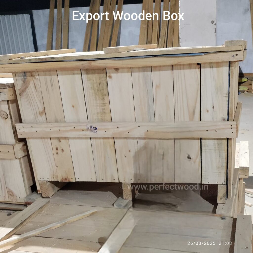 Pinewood export wooden box