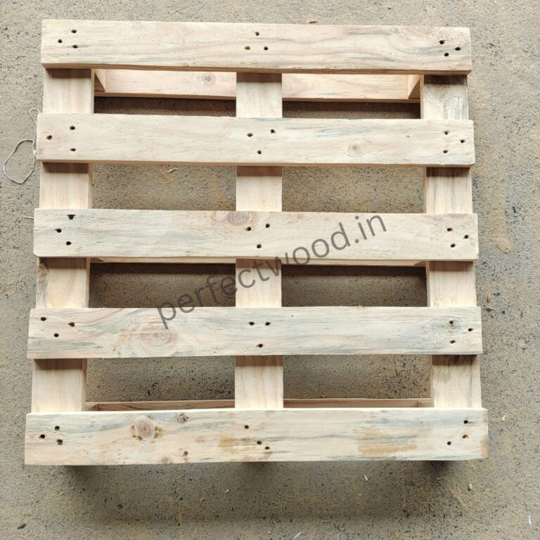 wooden pallet for roll and fabric