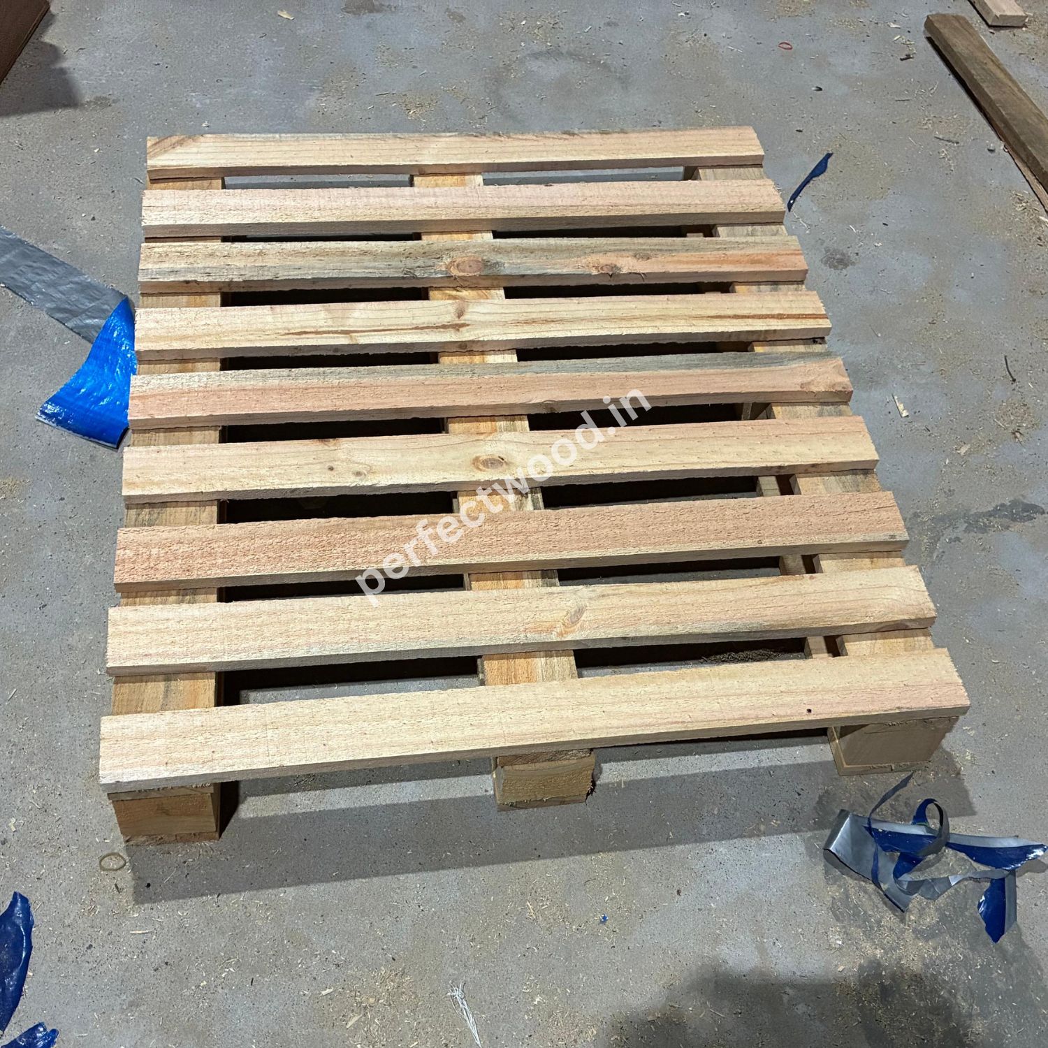 euro design wooden pallets